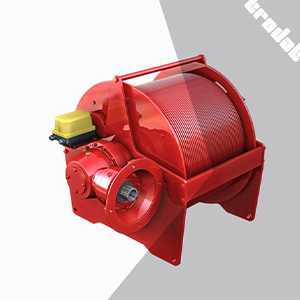 Marine hydraulic winch