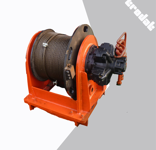 Marine hydraulic winch 2