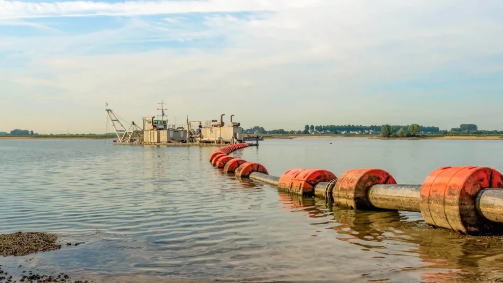 Dredge Pipeline Floats Selection Guide 2026: Key Factors, Buoyancy Calculation & Precautions for Steel Pipe, HDPE Pipe, and Rubber Dredging Hoses